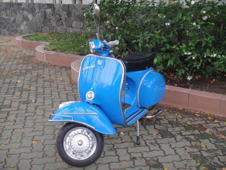 Vespa 180SS Blue