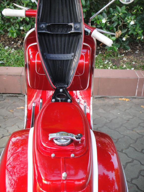 Vespa 180SS Red