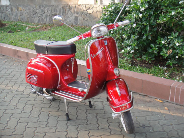 Vespa 180SS Red