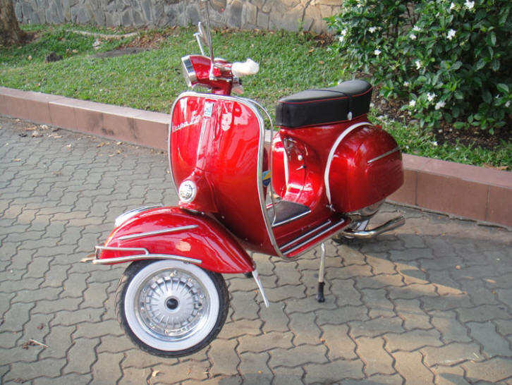 Vespa 180SS Red