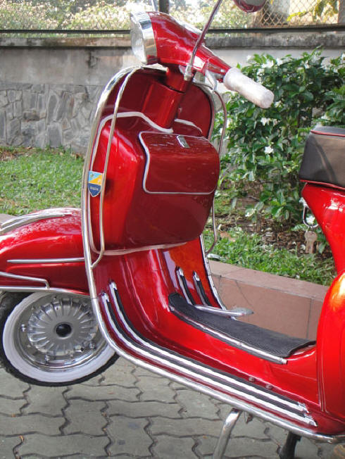 Vespa 180SS Red