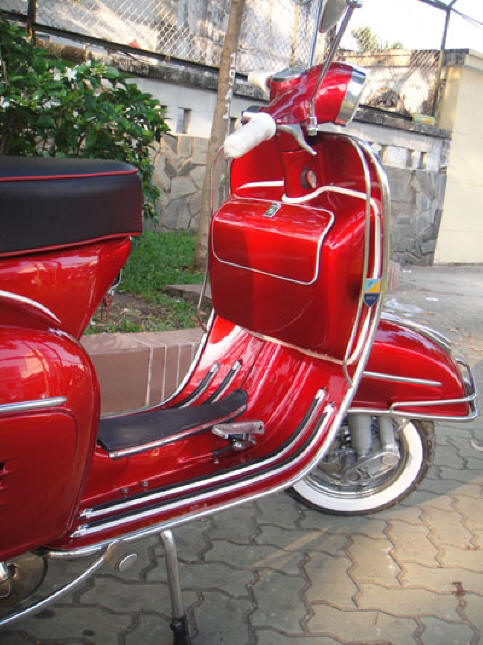 Vespa 180SS Red