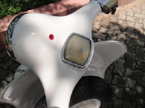 Vespa VB1 Cream