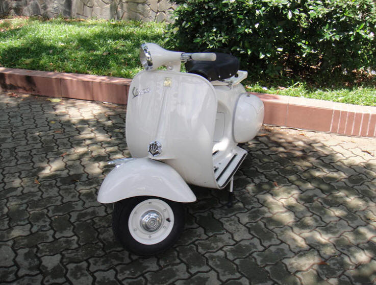Vespa VB1 Cream