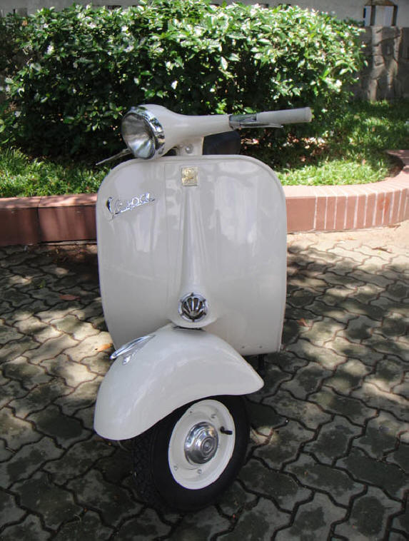 Vespa VB1 Cream