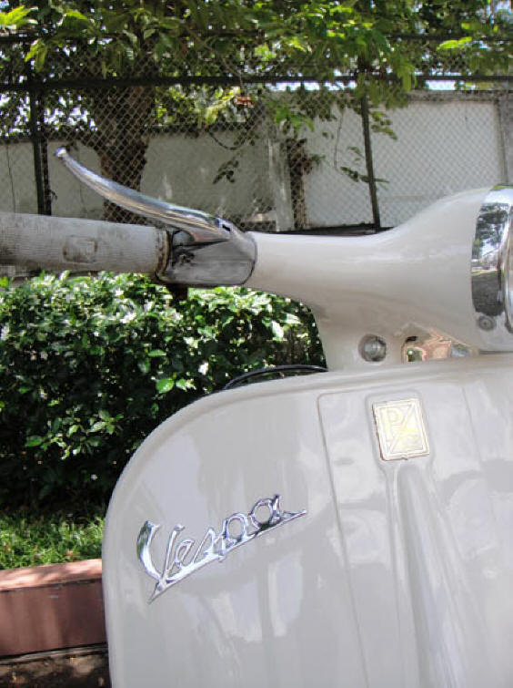 Vespa VB1 Cream
