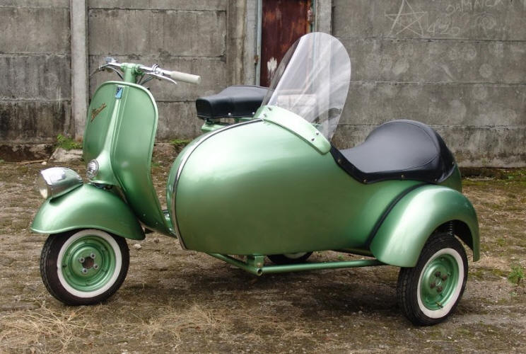 Vespa Faro Basso Green with Sidecar