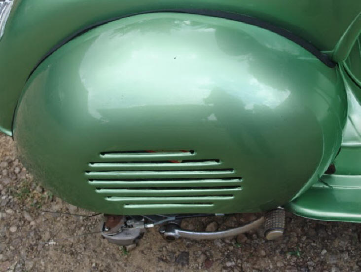 Vespa Faro Basso Green with Sidecar
