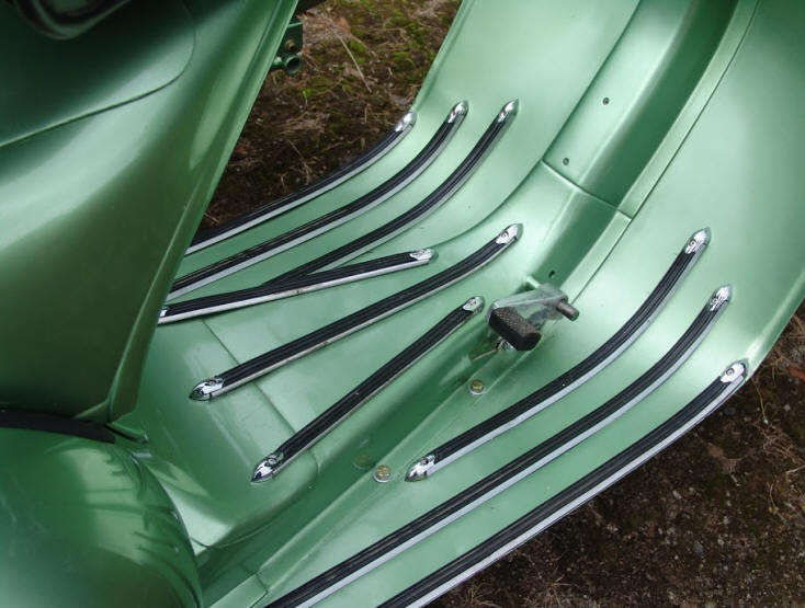 Vespa Faro Basso Green with Sidecar