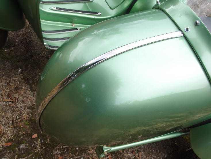 Vespa Faro Basso Green with Sidecar