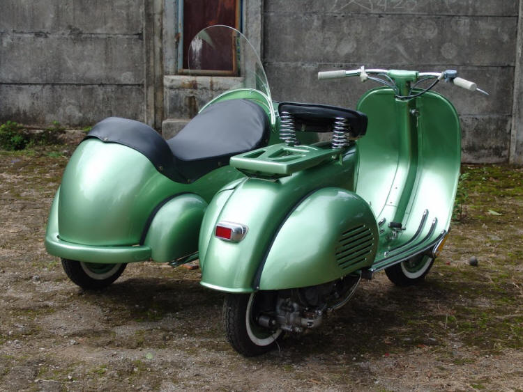 Vespa Faro Basso Green with Sidecar