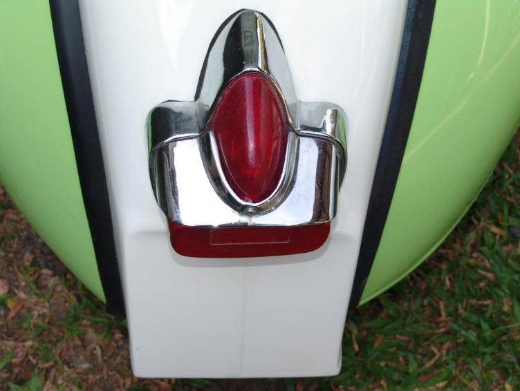 Vespa VBB Linden Green and White with Sidecar
