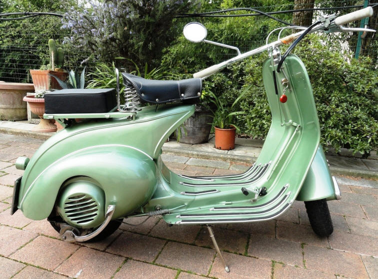 Vespa Faro Basso Green 1951