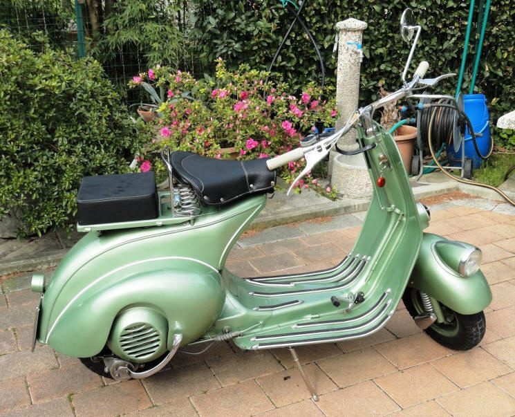 Vespa Faro Basso Green 1951