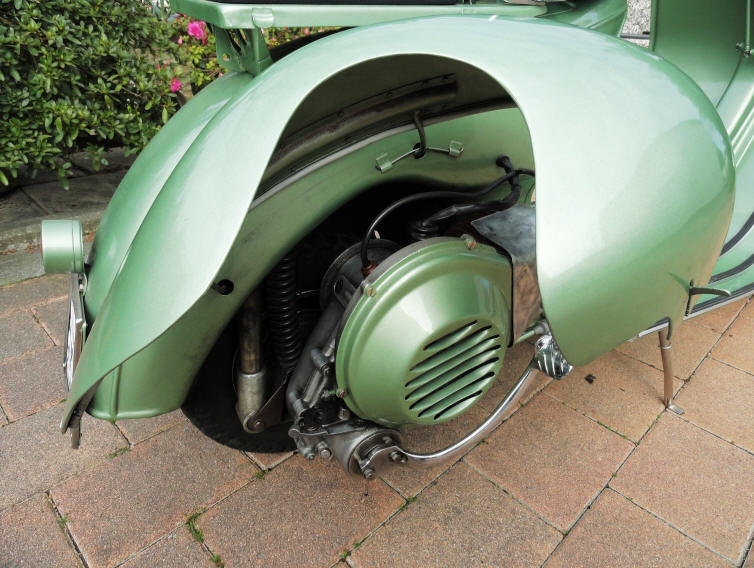 Vespa Faro Basso Green 1951