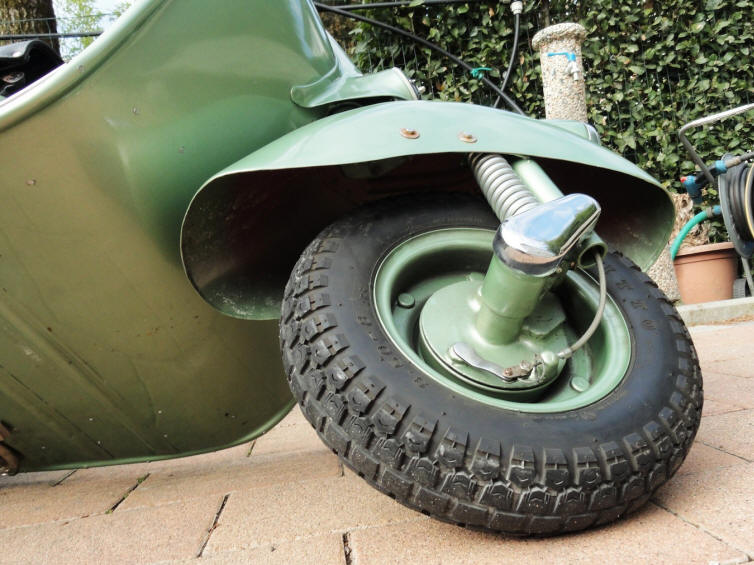 Vespa Faro Basso Green 1951