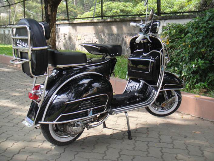 Vespa VBB Pure Black