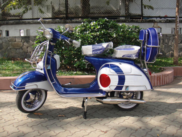 Vespa VLB Blue and White MOD Target