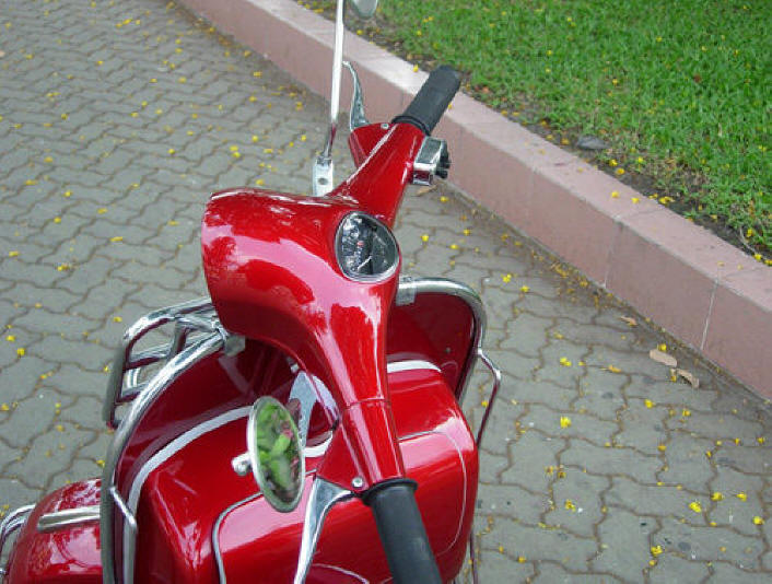 Vespa VBC Red