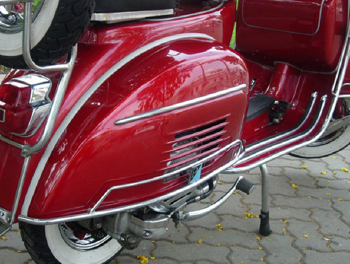 Vespa VBC Red