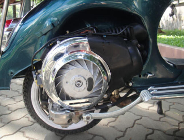 Vespa VBB Dark Cyan and White