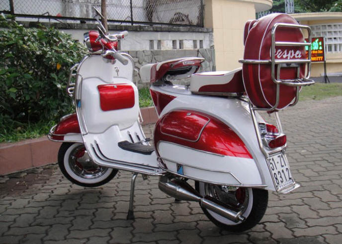 Vespa VBB White and Red