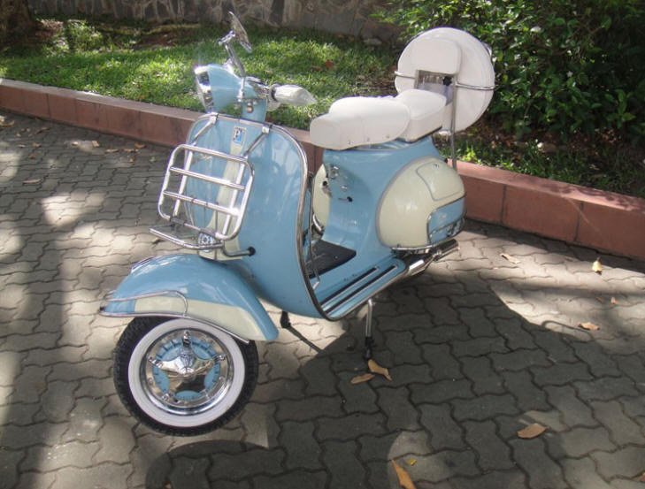 Vespa VBB Pastel Blue and Off White