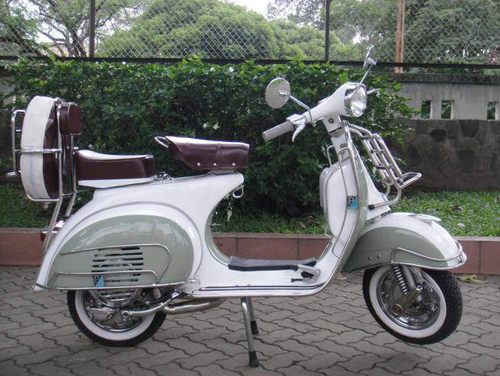 Vespa VBB White and Iceplant Green